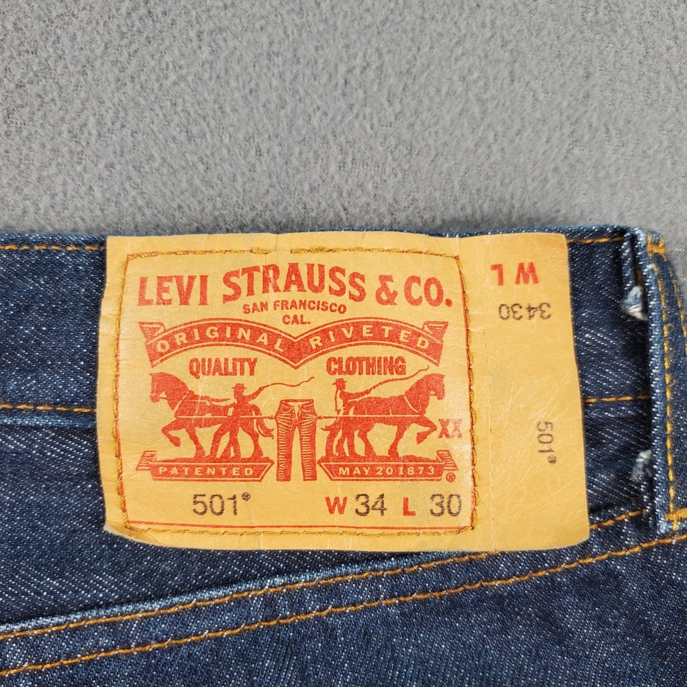 Levis 501 Original Fit Mens Jeans W34 L30(29)  Dark Wash Indigo Button Fly Denim - Picture 4 of 11
